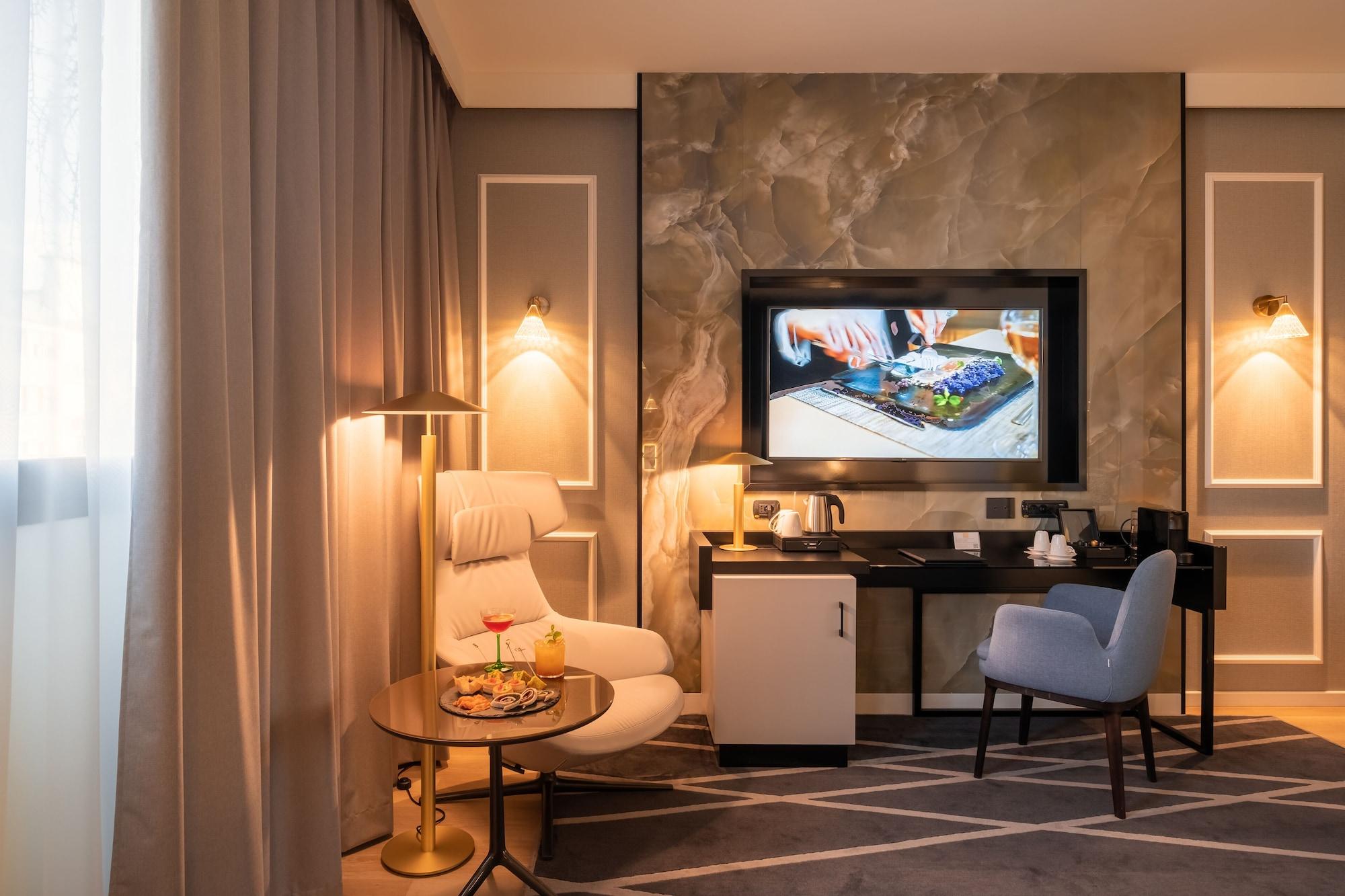 Savhotel Aemilia Болонья Экстерьер фото