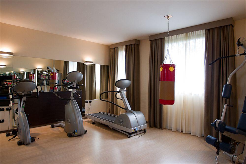 Savhotel Aemilia Болонья Экстерьер фото