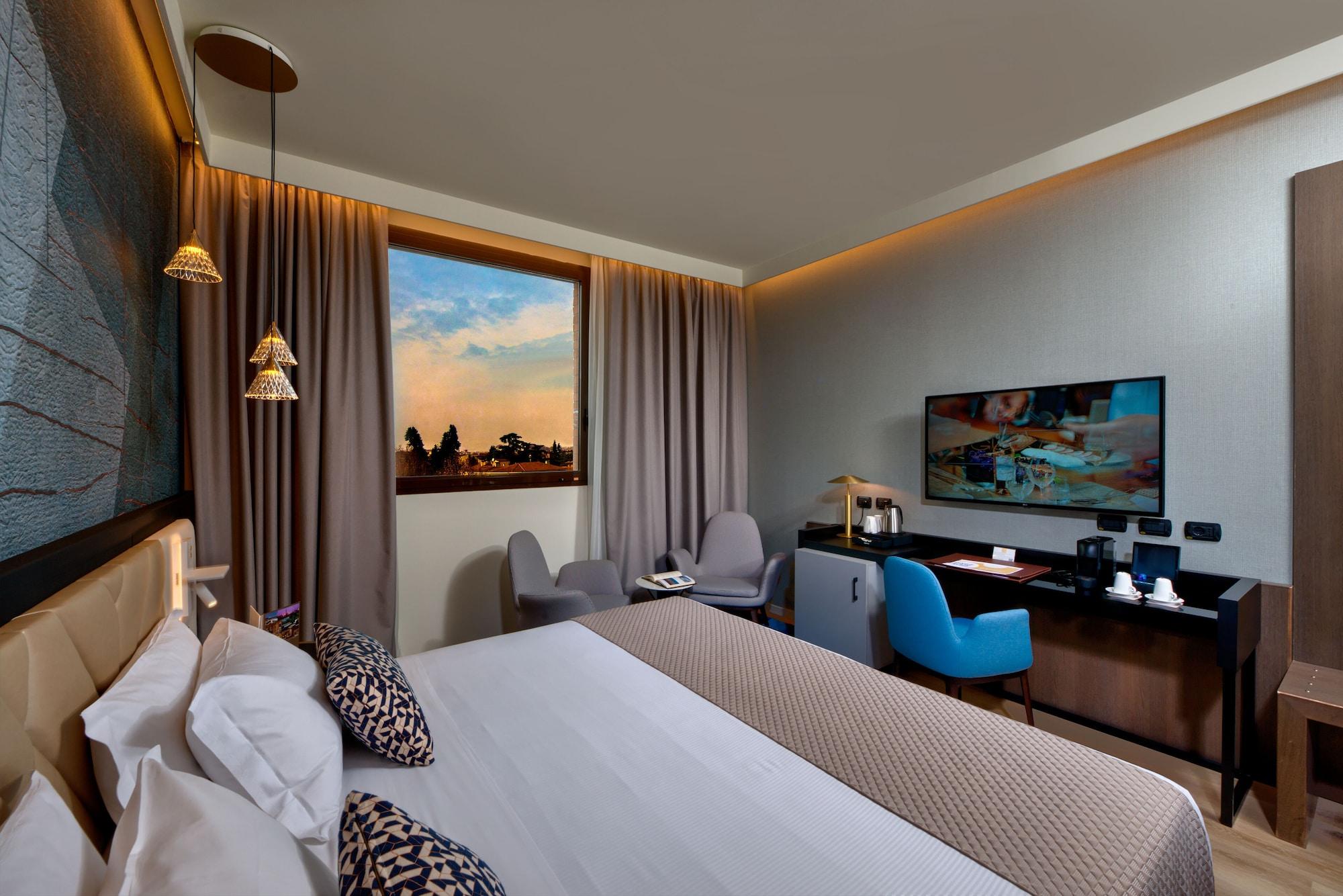 Savhotel Aemilia Болонья Экстерьер фото