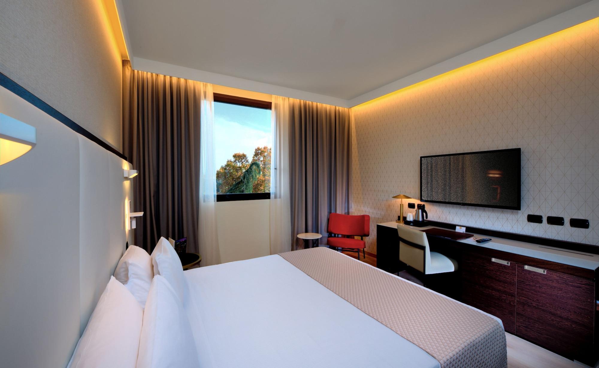Savhotel Aemilia Болонья Экстерьер фото