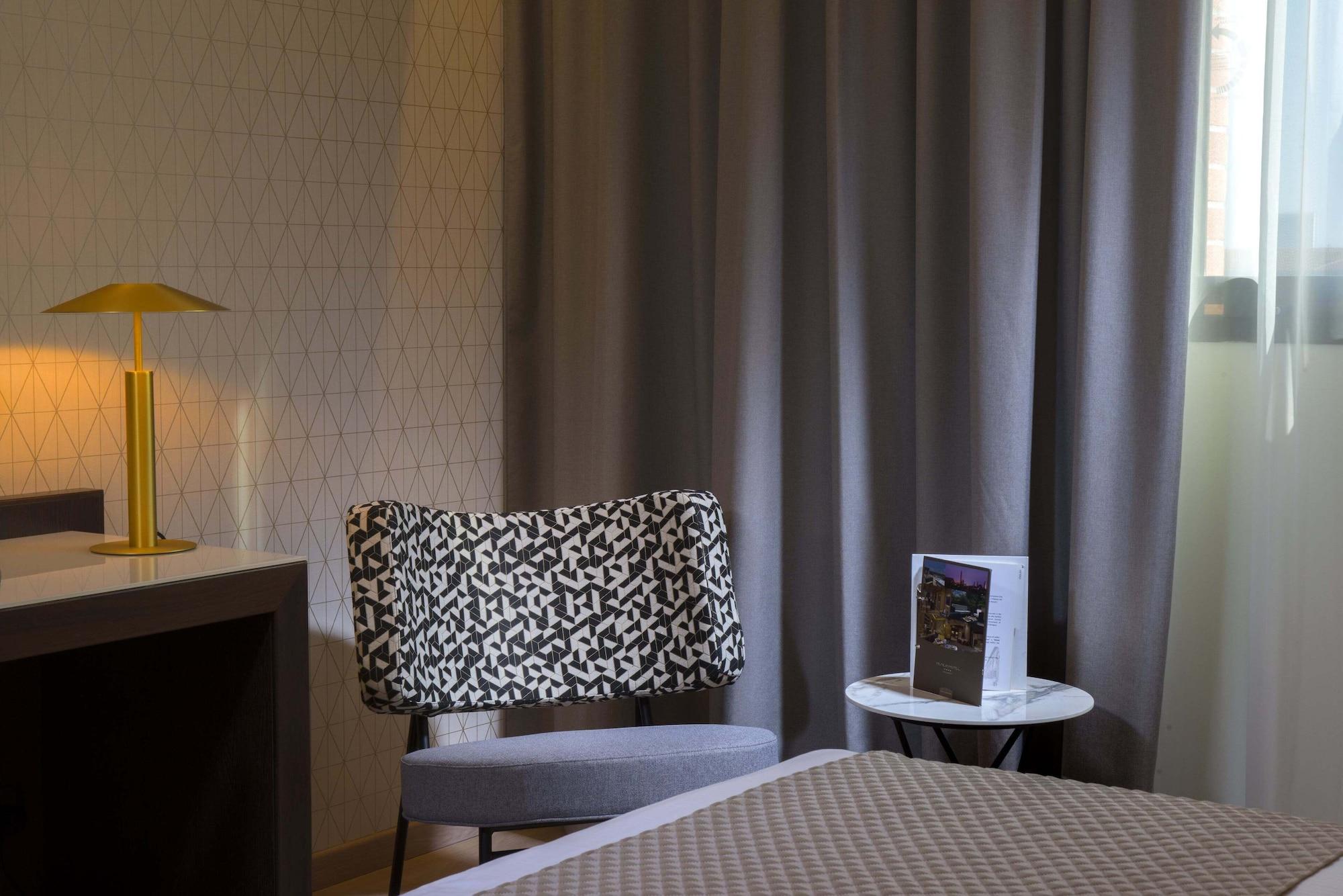 Savhotel Aemilia Болонья Экстерьер фото