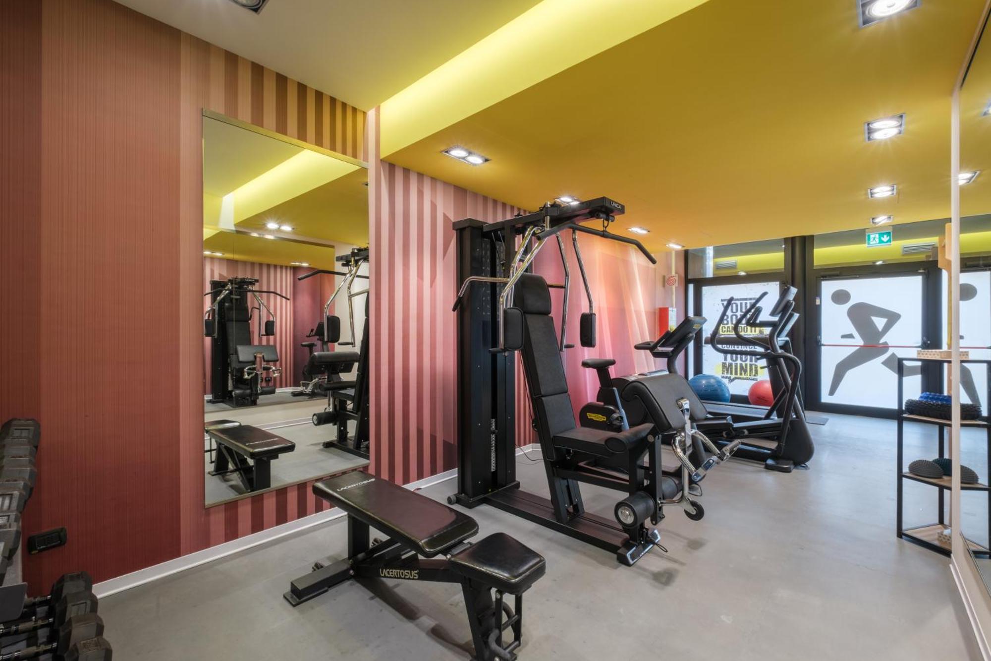 Savhotel Aemilia Болонья Экстерьер фото