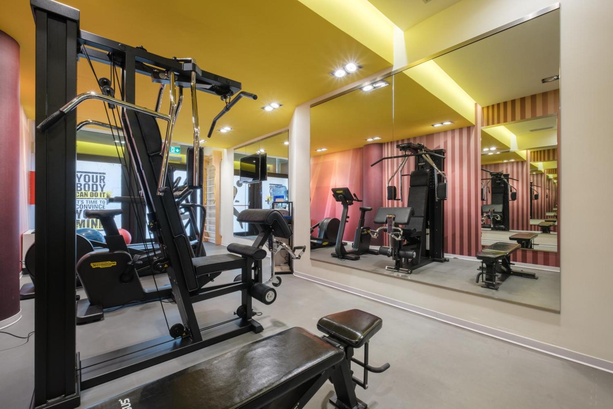 Savhotel Aemilia Болонья Экстерьер фото
